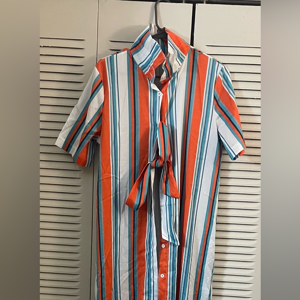 Long button down bright shirt with slits on side